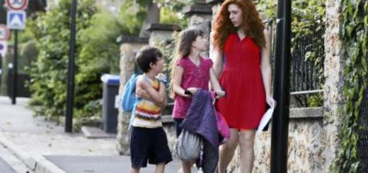 babysitter avec des enfants